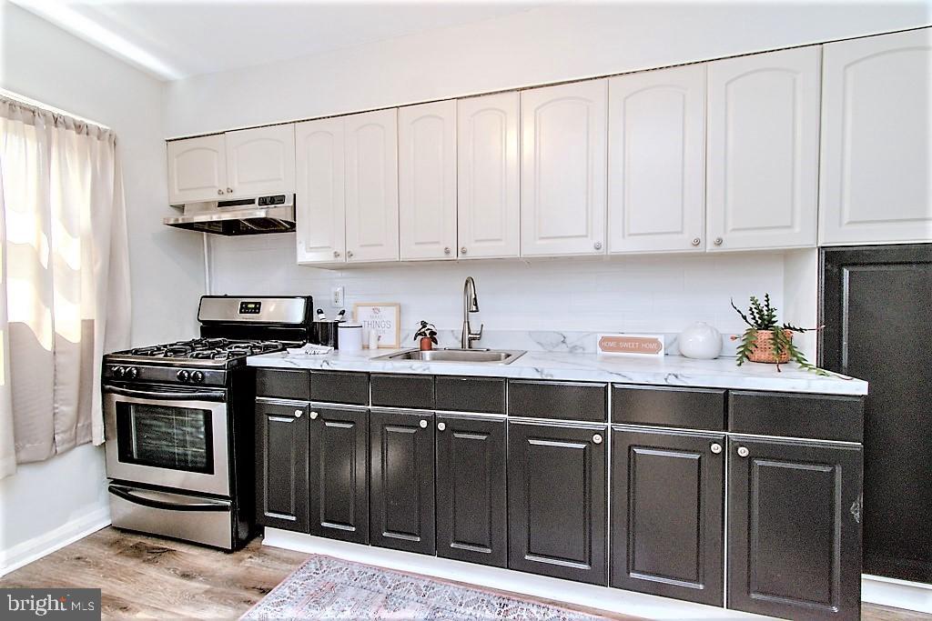 1265 Meridene Drive Baltimore, MD 21239 - Photo 7 of 29 Kitchen