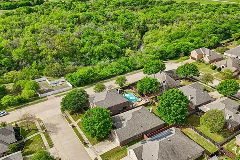 $499,900 | 5540 La Bandera Trail, Benbrook, TX 76126