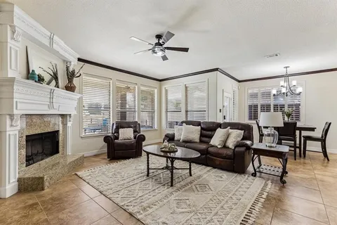 $499,900 | 5540 La Bandera Trail, Benbrook, TX 76126