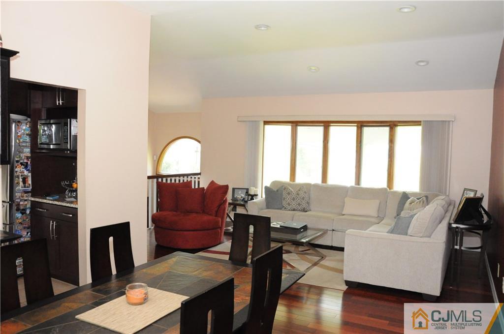 374 Wheeler Road North Brunswick, NJ 08902 - Photo 10 of 28 Gallery Image 10