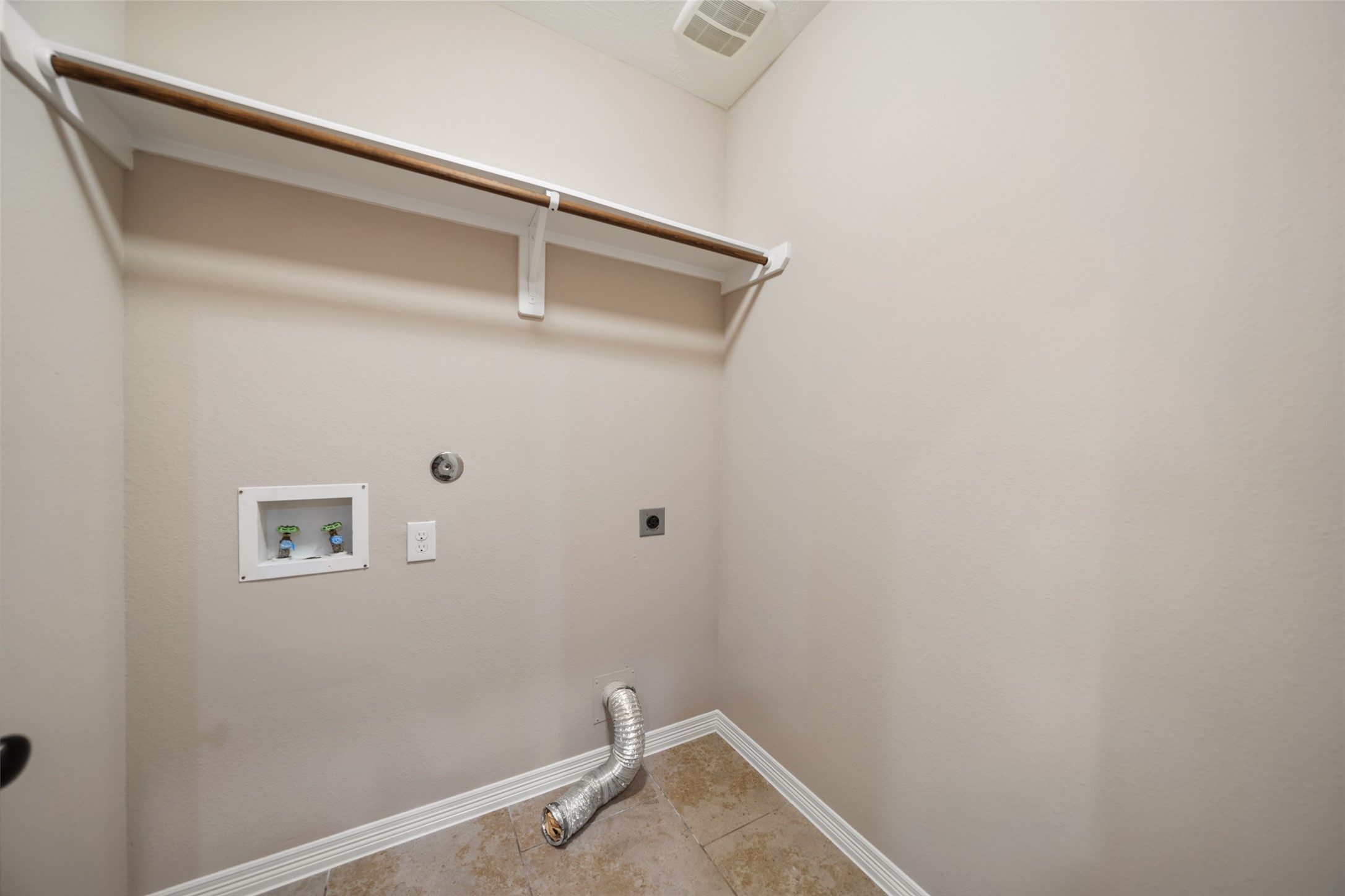 27106 Cottage Stream Lane Fulshear, TX 77494 - Photo 16 of 33 Laundry Room