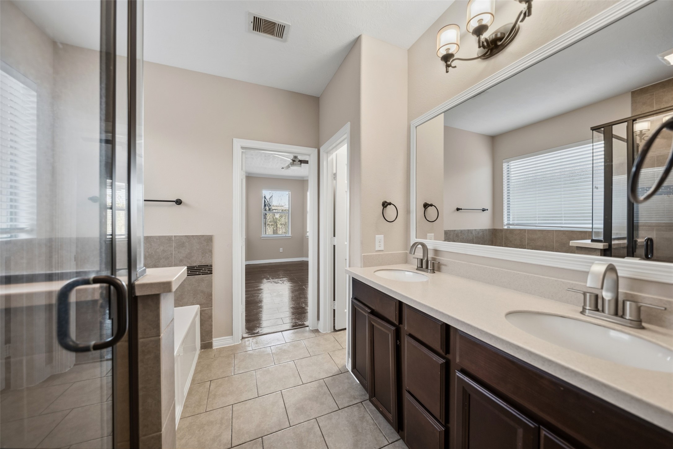 27106 Cottage Stream Lane Fulshear, TX 77494 - Photo 20 of 33 Primary Bathroom