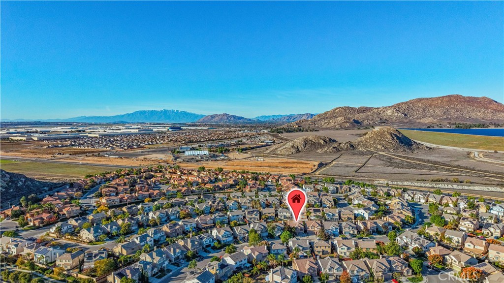 3902 Bluff Street Perris, CA 92571 - Photo 41 of 44 a view of a city