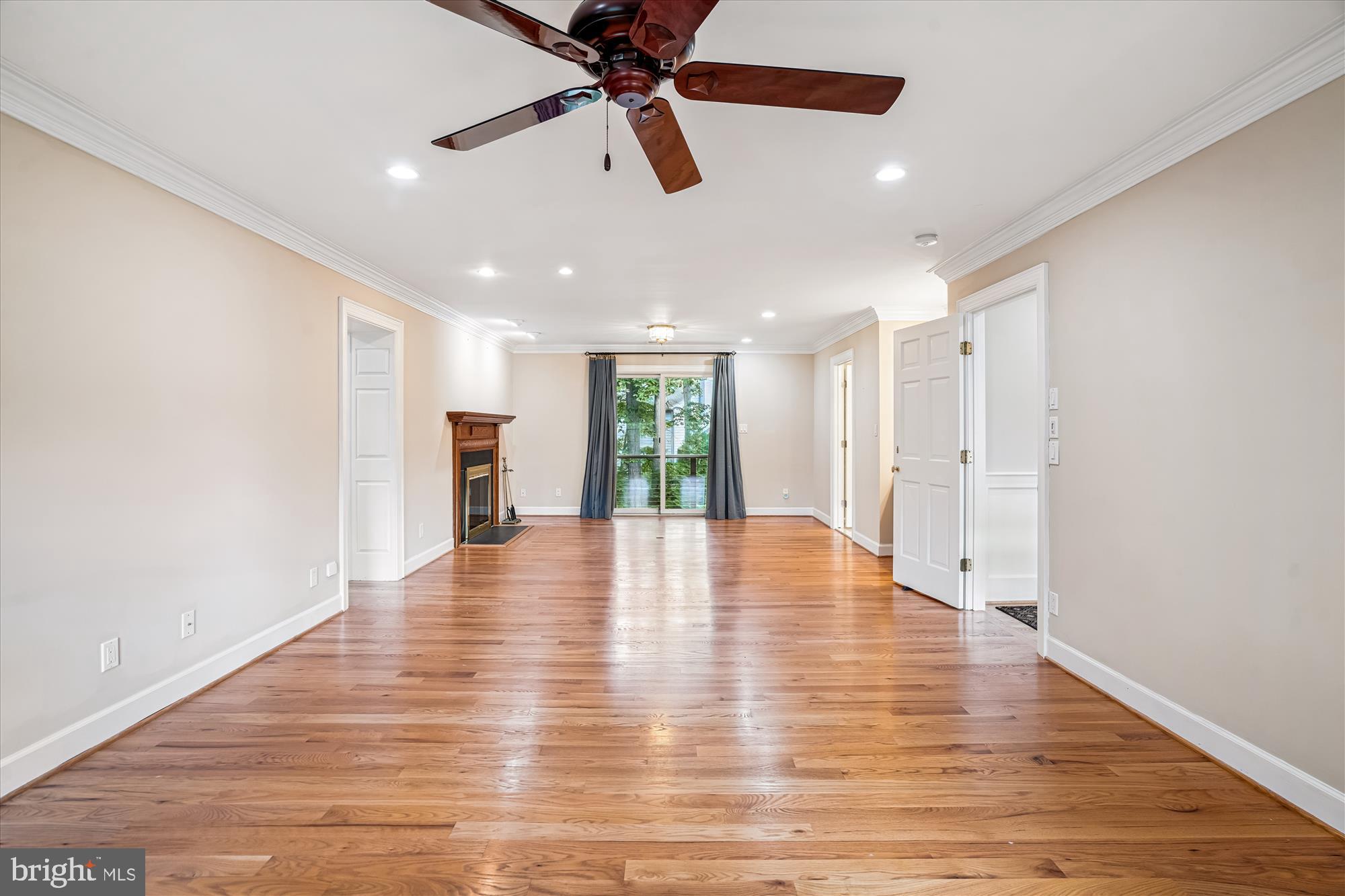8849 Tuckerman Lane Potomac, MD 20854 - Photo 38 of 96 Primary Bedroom