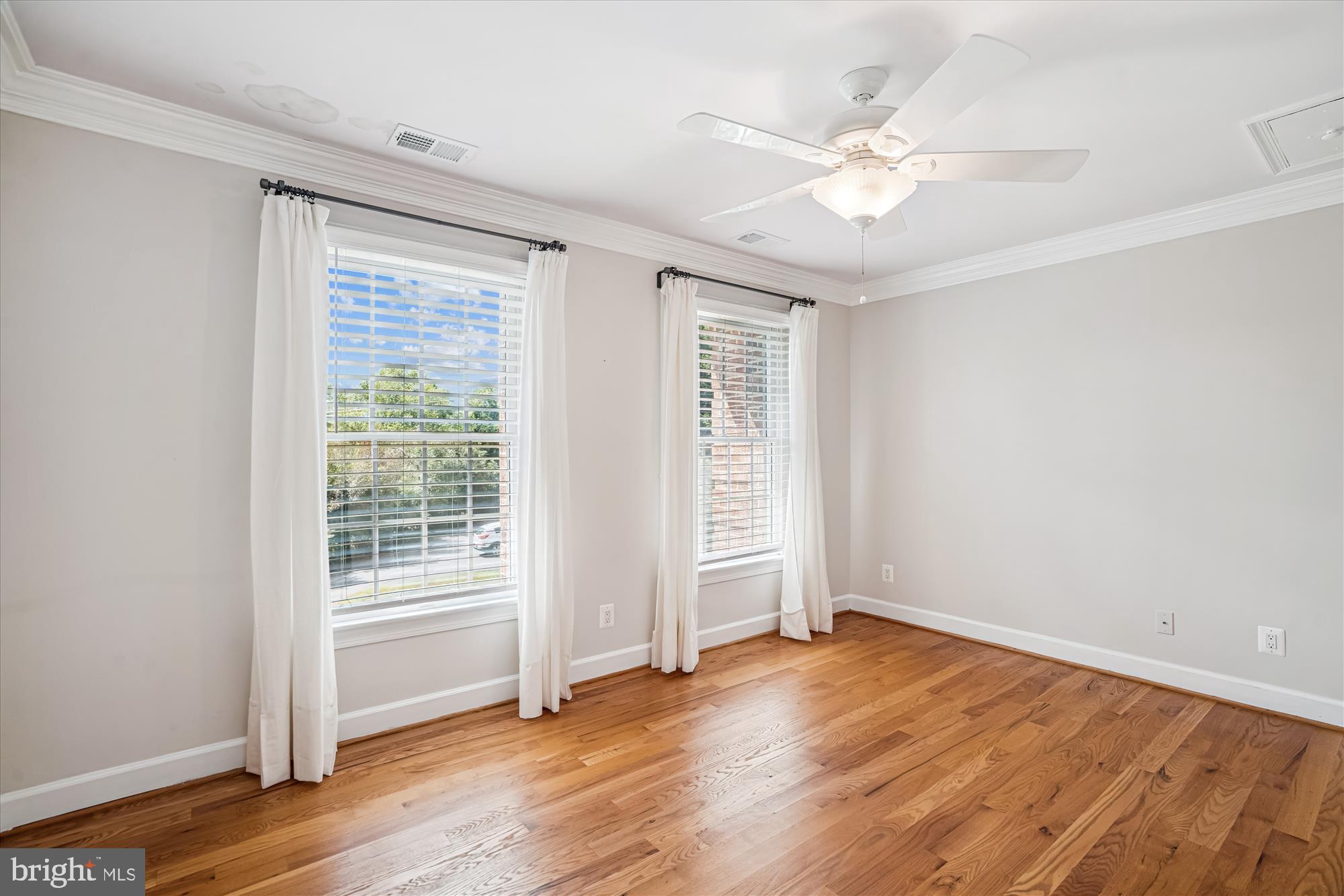 8849 Tuckerman Lane Potomac, MD 20854 - Photo 59 of 96 Bedroom