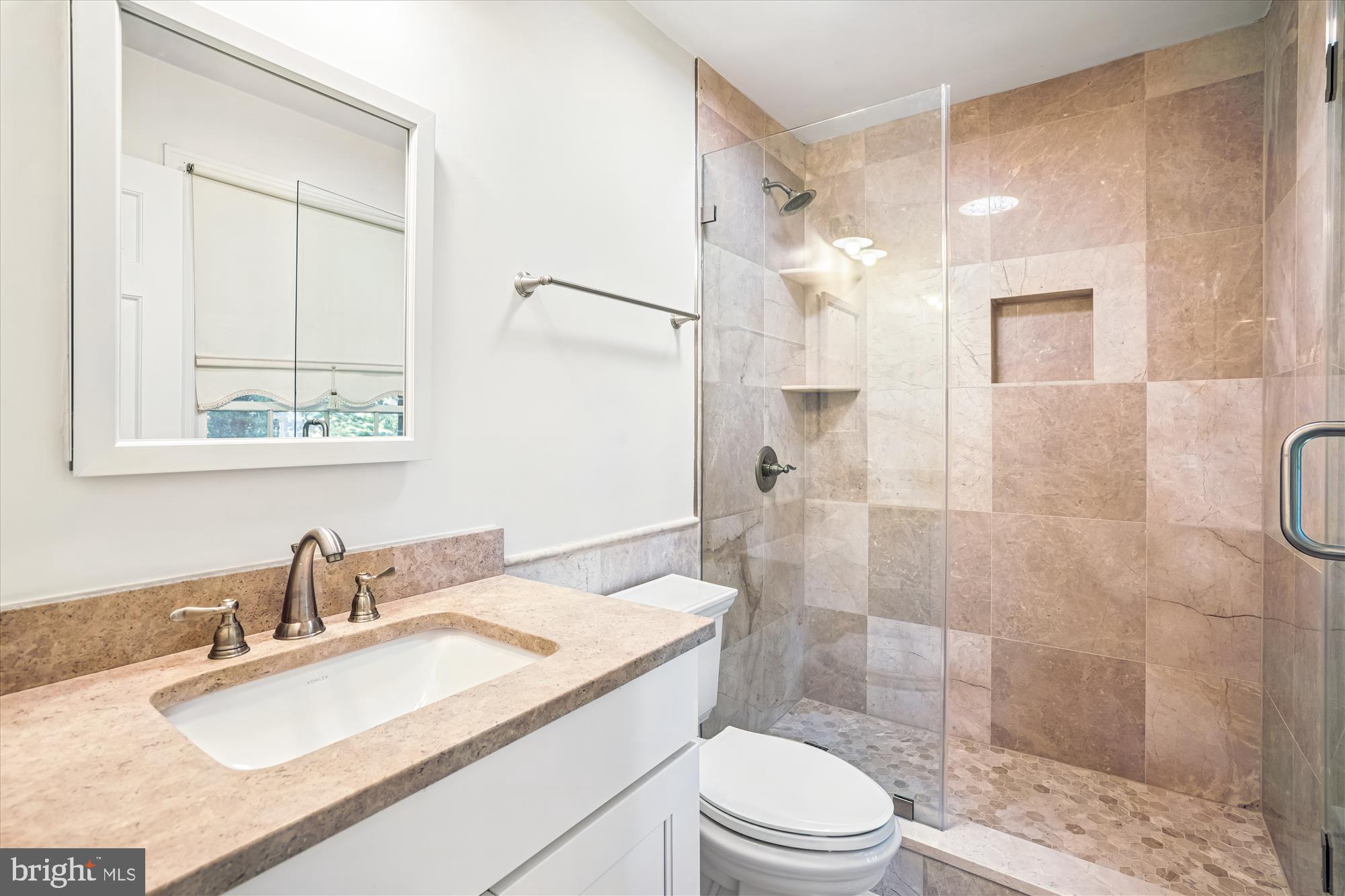 8849 Tuckerman Lane Potomac, MD 20854 - Photo 60 of 96 Bathroom