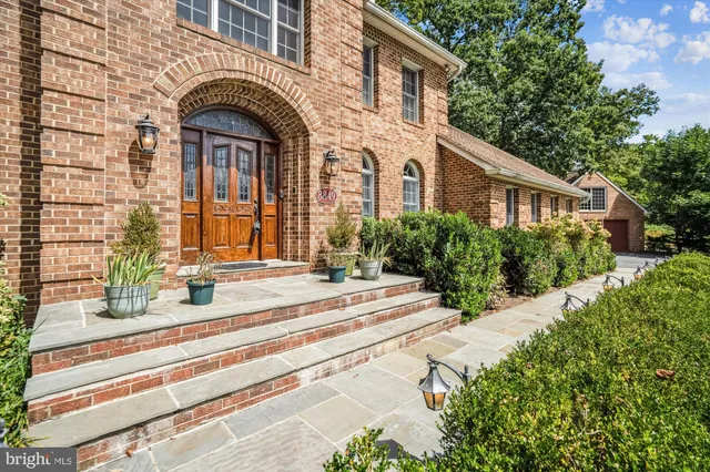 $1,799,000 | 8849 Tuckerman Lane, Potomac, MD 20854