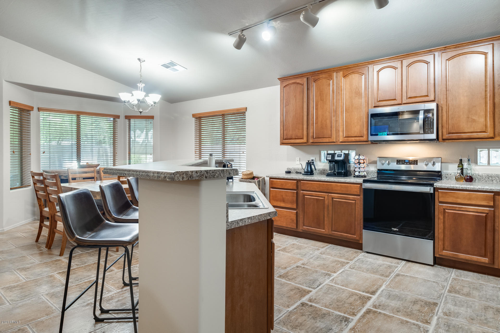2631 West Carson Road Phoenix, AZ 85041 - Photo 9 of 41