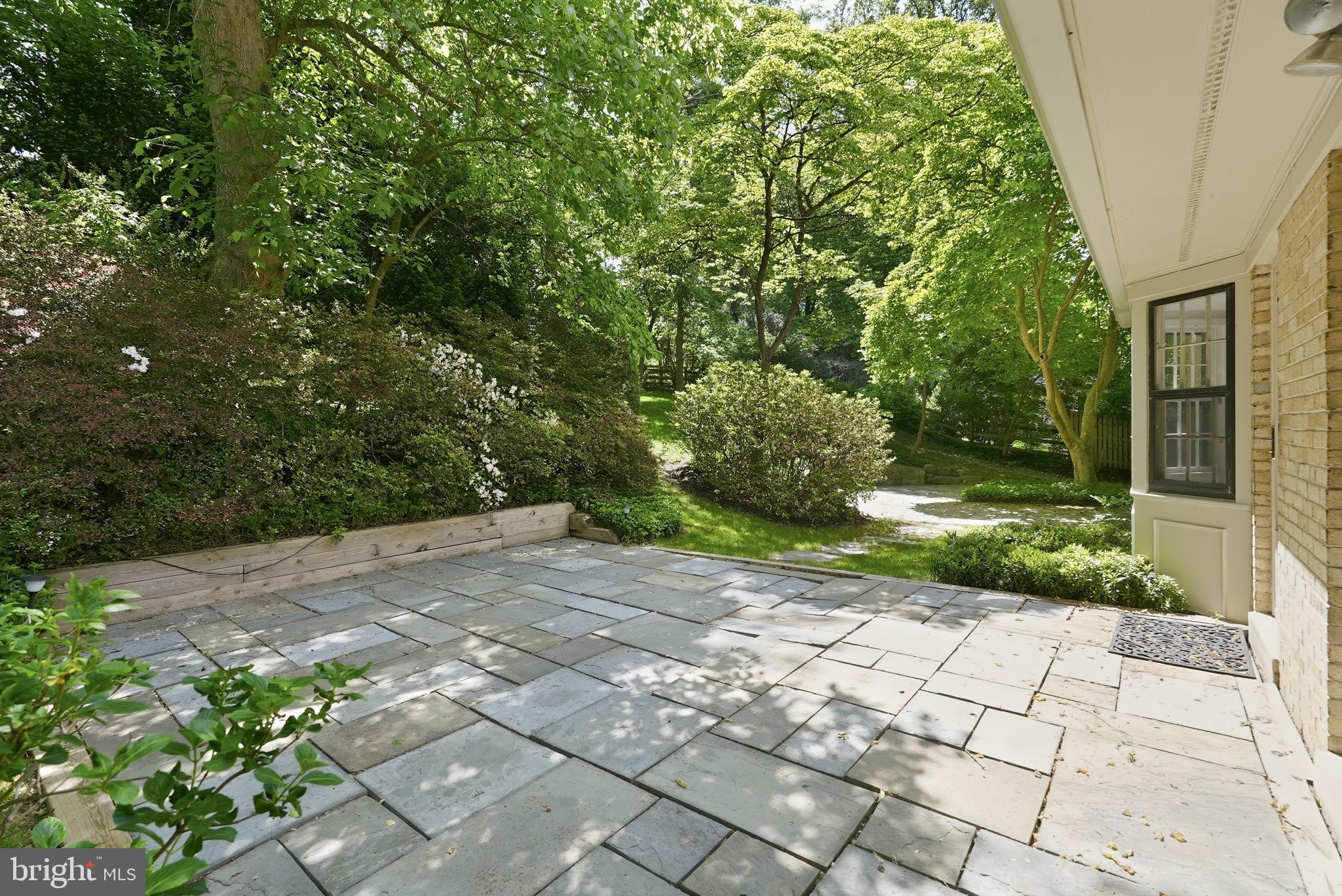 7616 Carteret Road Bethesda, MD 20817 - Photo 30 of 32 Rear Hardscaping