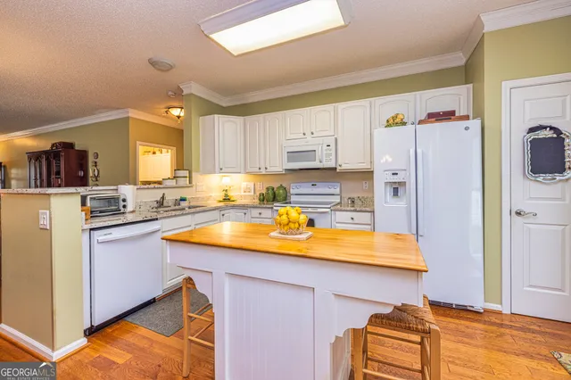 $354,900 | 20 Hampshire Lane, Newnan, GA 30265