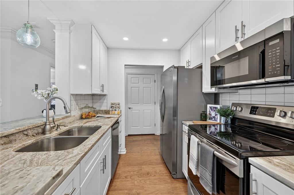 300 Johnson Ferry Road, Unit B201 Atlanta, GA 30328 - Photo 6 of 20