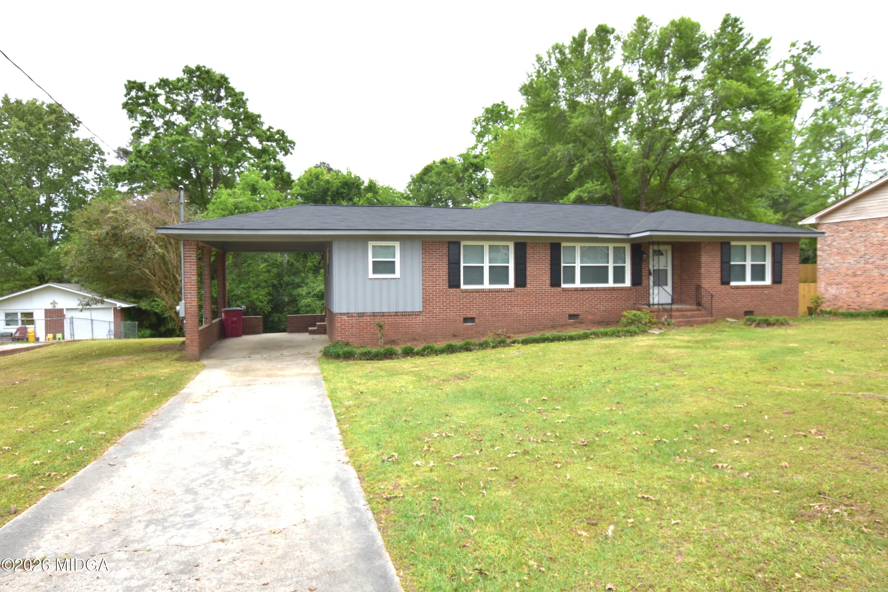 2878 Riverview Road Macon, GA 31204 - Photo 2 of 29 DSC_0634