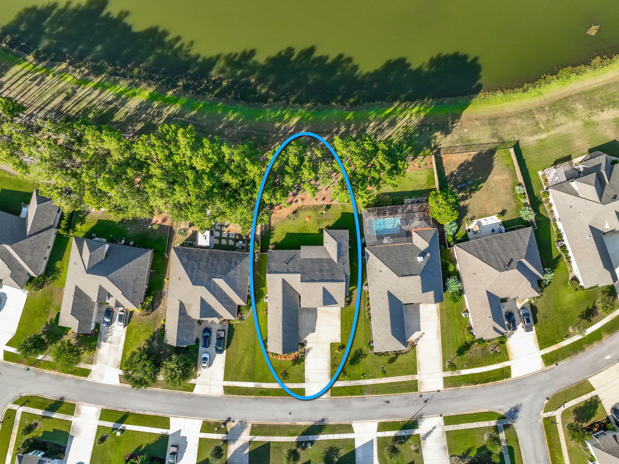142 Mill Pond Cove Freeport, FL 32439 - Photo 78 of 109 an aerial view of multi story residential apartment building