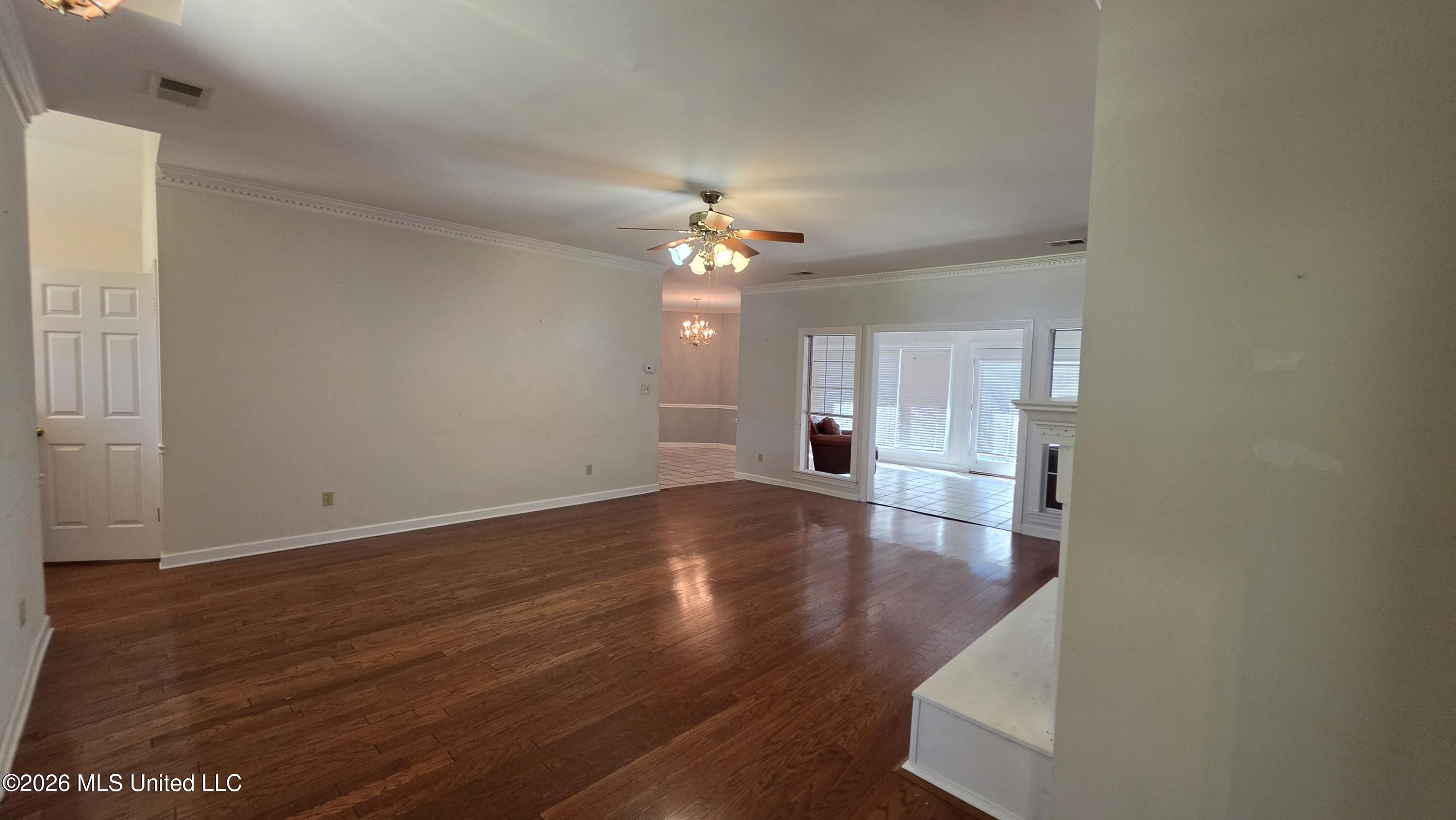 124 Gwen Road Senatobia, MS 38668 - Photo 7 of 47 20260923_143318