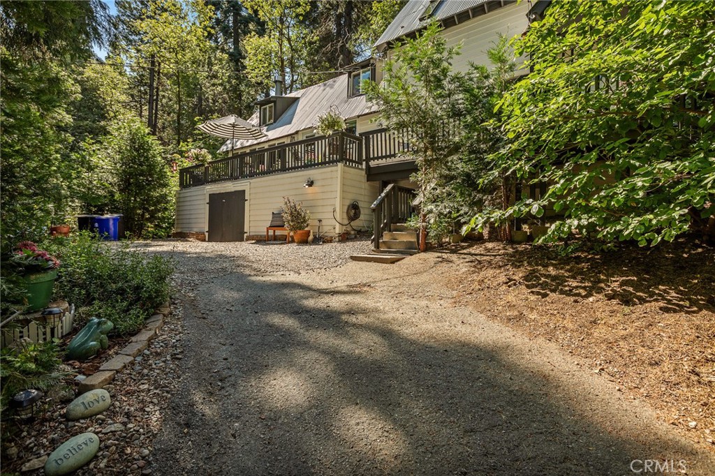 660 Spring Drive Crestline, CA 92322 - Photo 36 of 36 Plenty of Parking too! Nice & Level!