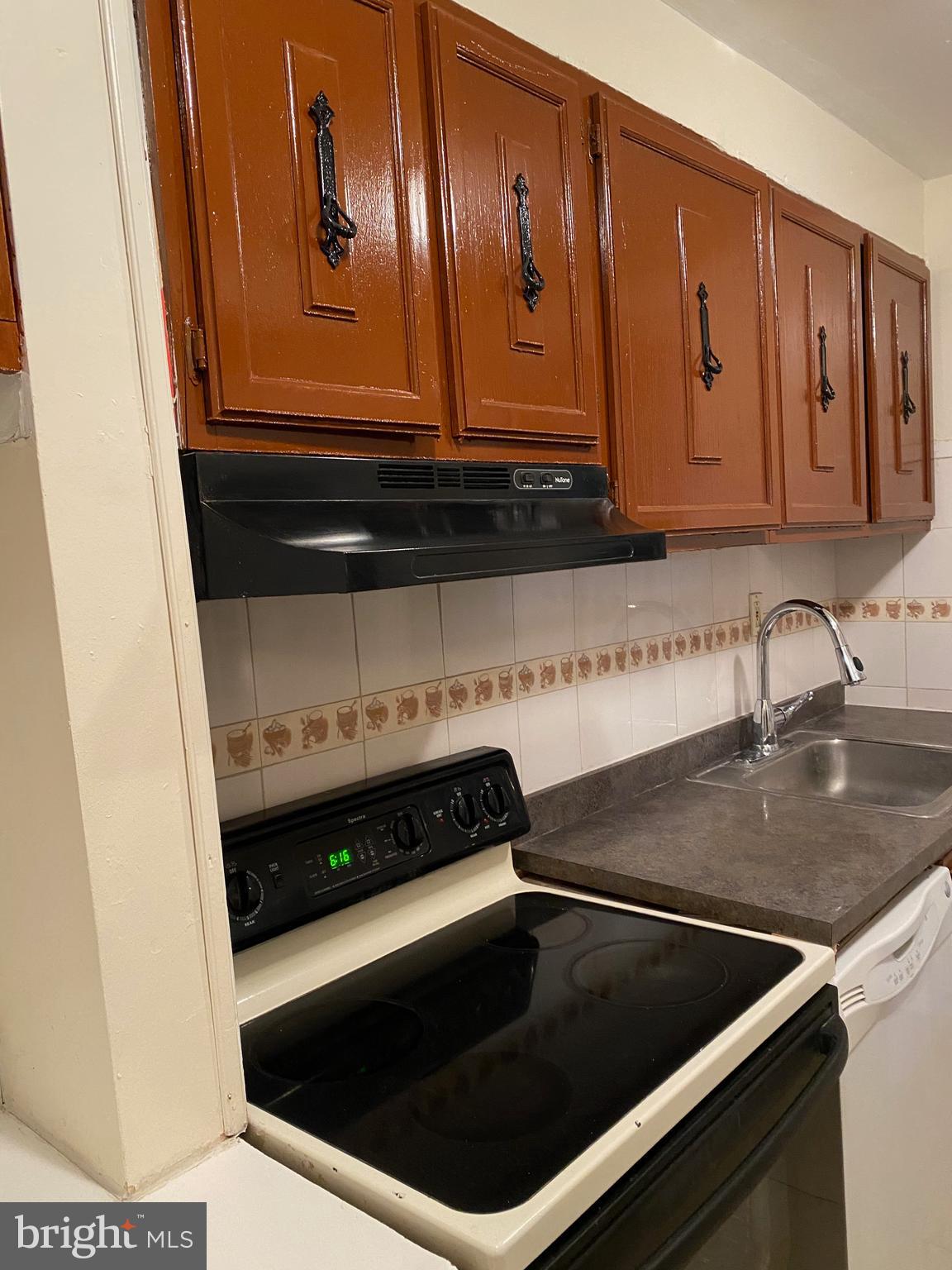 108 North State Road Upper Darby, PA 19082 - Photo 11 of 27