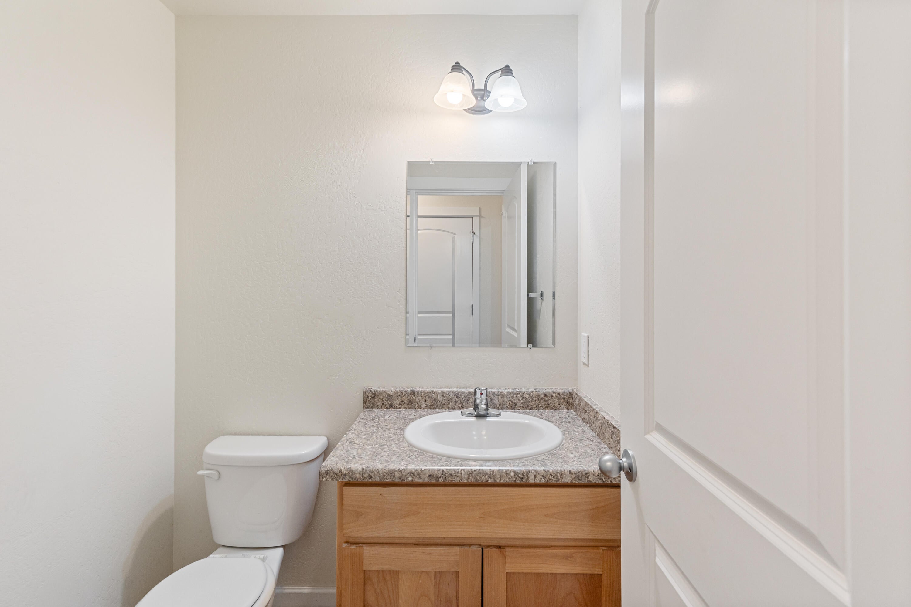1828 Allen Creek Road Grants Pass, OR 97527 - Photo 15 of 30 downstairs half bath