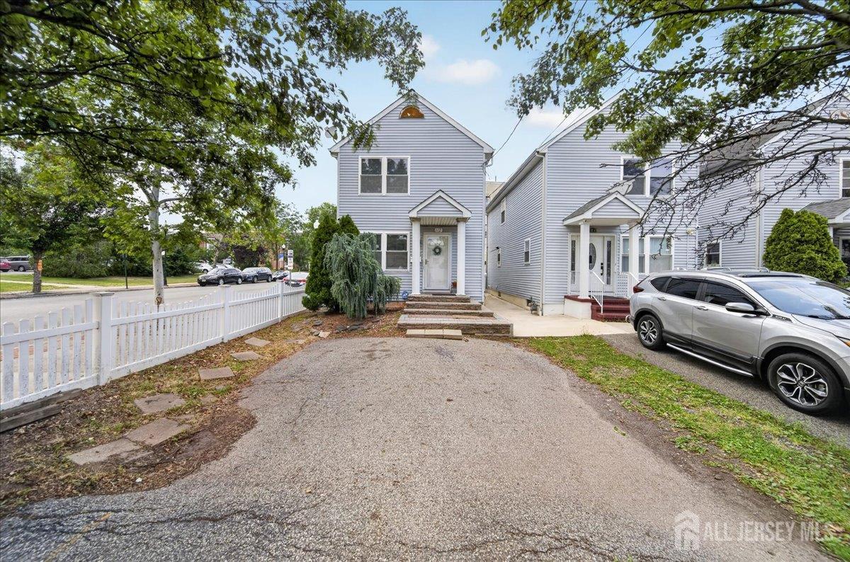 112 Commerce Street Perth Amboy, NJ 08861 - Photo 2 of 33