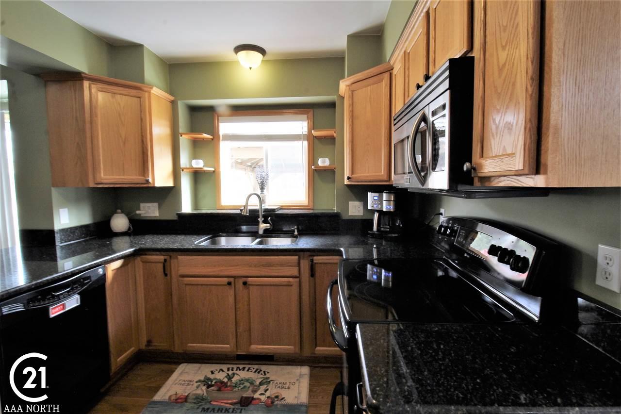 53102 Ridgewood Drive Chesterfield, MI 48051 - Photo 16 of 71
