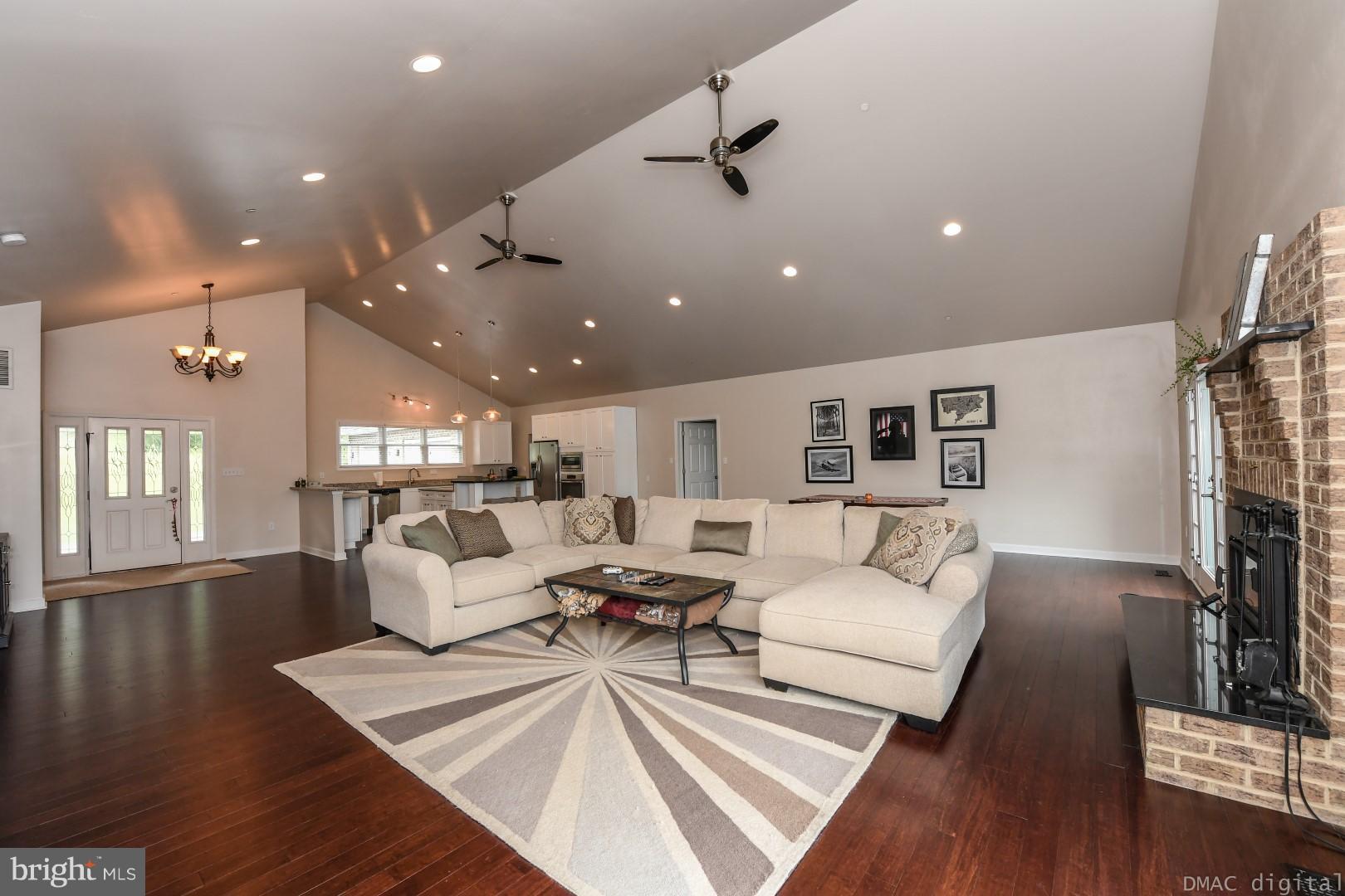11219 Putman Road Thurmont, MD 21788 - Photo 10 of 30 New Bamboo Floors