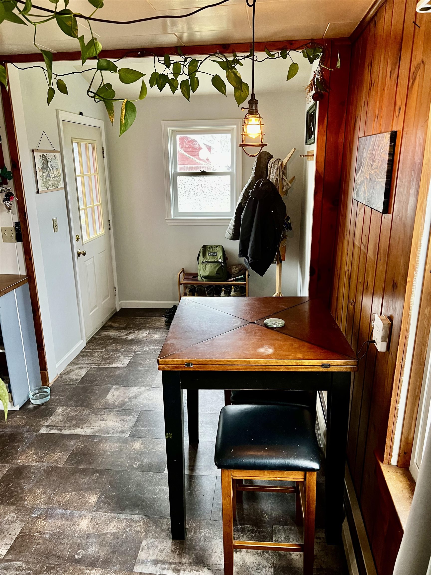 60 Circular Avenue Wallingford, VT 05773 - Photo 6 of 39