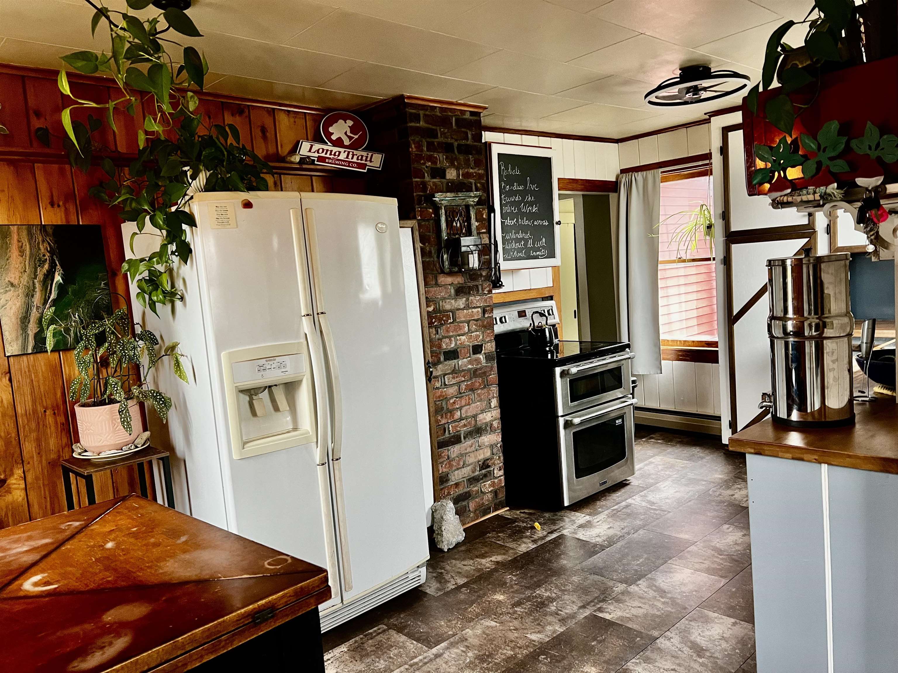 60 Circular Avenue Wallingford, VT 05773 - Photo 7 of 39