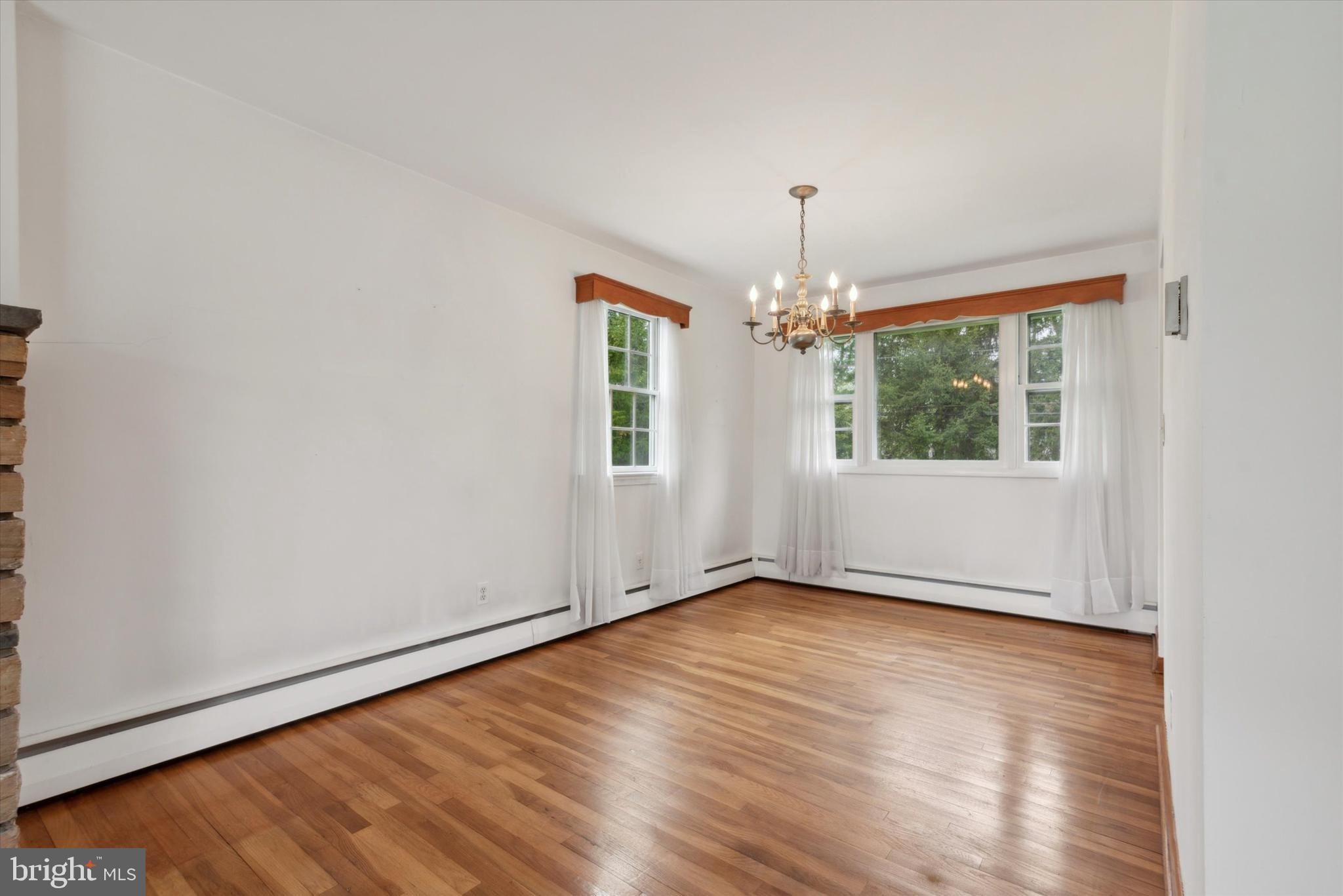 23 Cedar Grove Road Conshohocken, PA 19428 - Photo 11 of 35