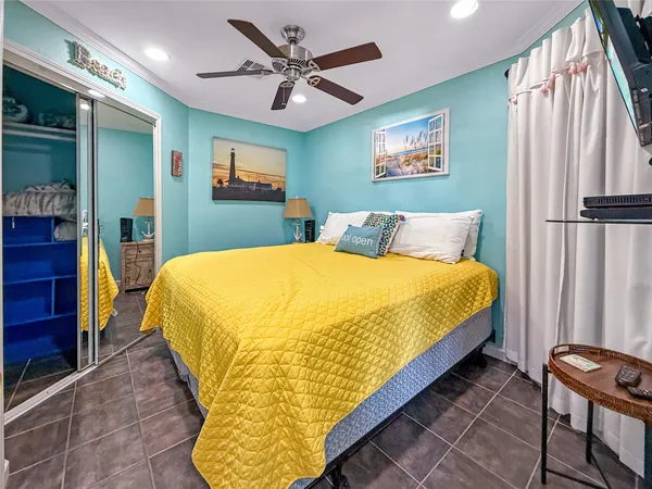 $1,350 | 9520 Seawall Boulevard, Unit 329, Galveston, TX 77554