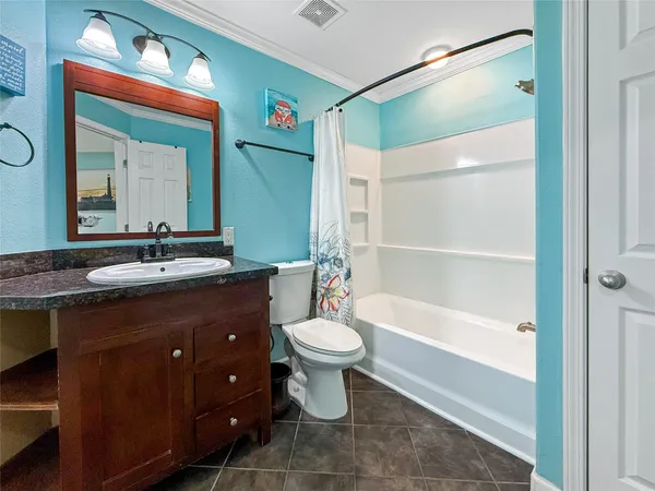 $1,350 | 9520 Seawall Boulevard, Unit 329, Galveston, TX 77554