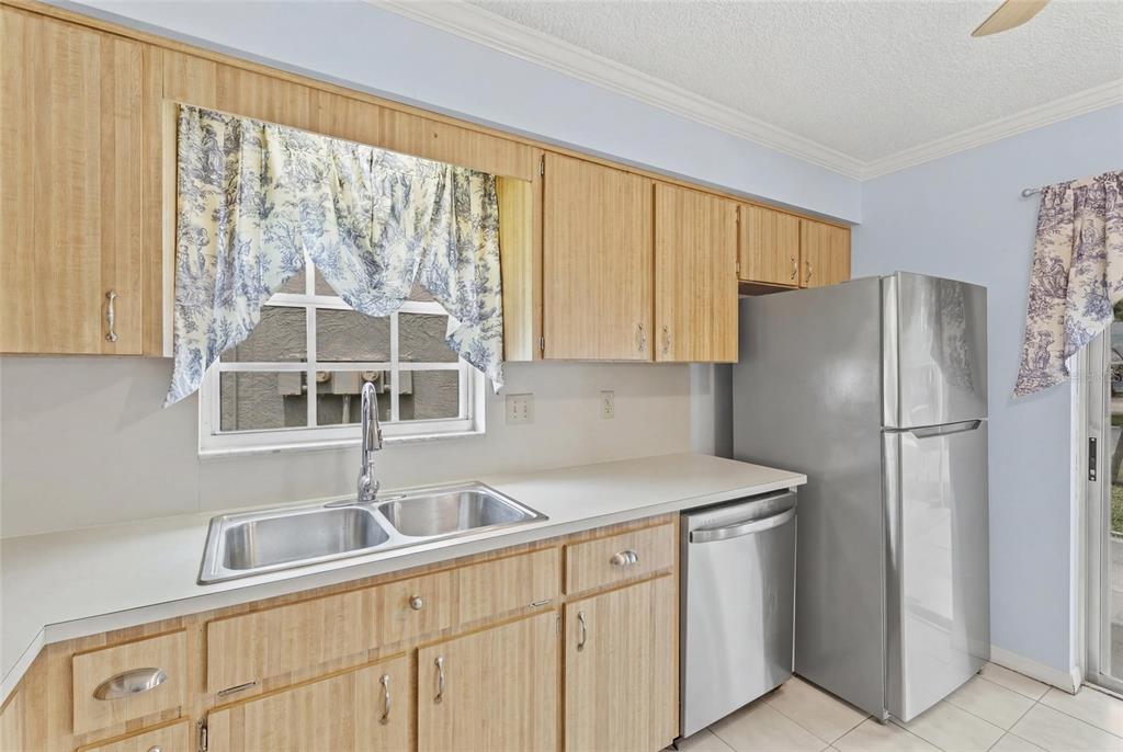 6643 Kelsey Lane, Unit 4B New Port Richey, FL 34653 - Photo 14 of 47