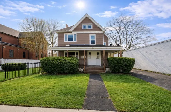 $1,200 | 274 Chenango Street, Unit 1, Binghamton, NY 13901