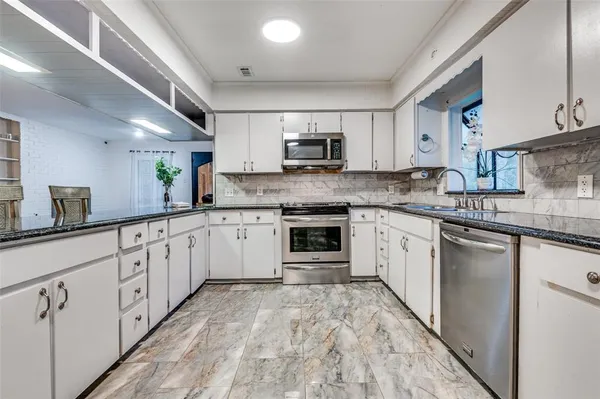 $430,000 | 606 Quiram Lane, Kemp, TX 75143