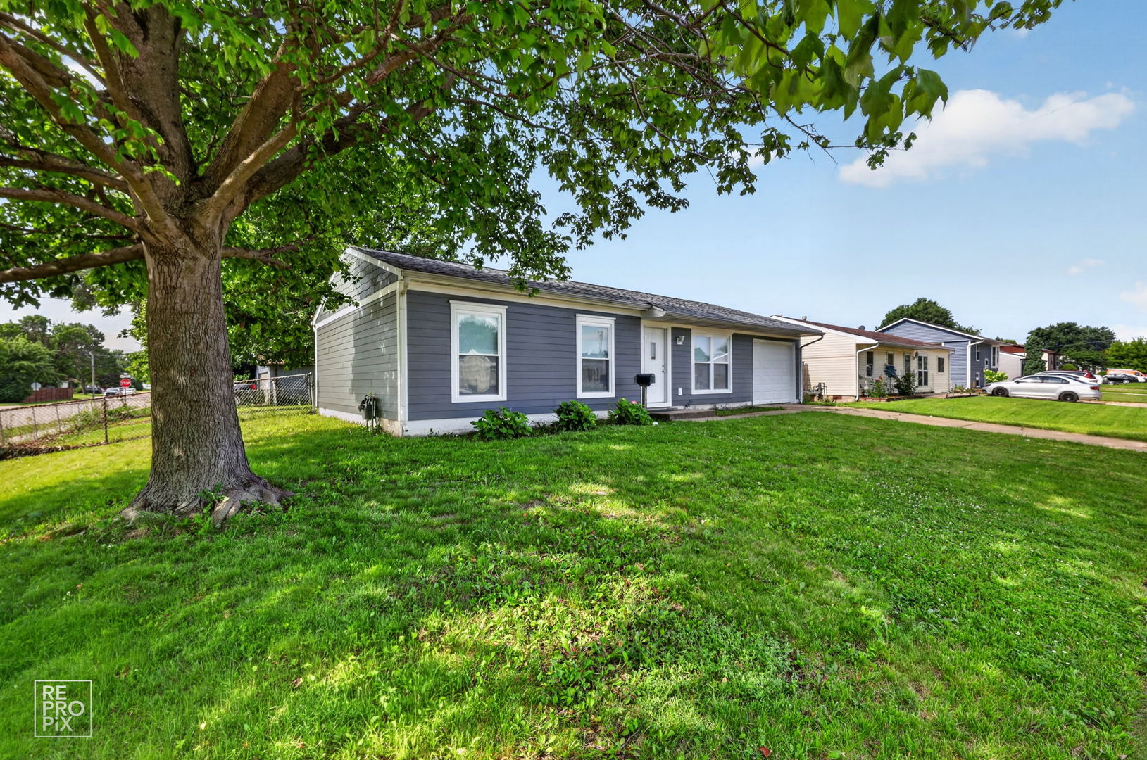 201 Pell Avenue Romeoville, IL 60446 - Photo 2 of 20 Gallery Image 2