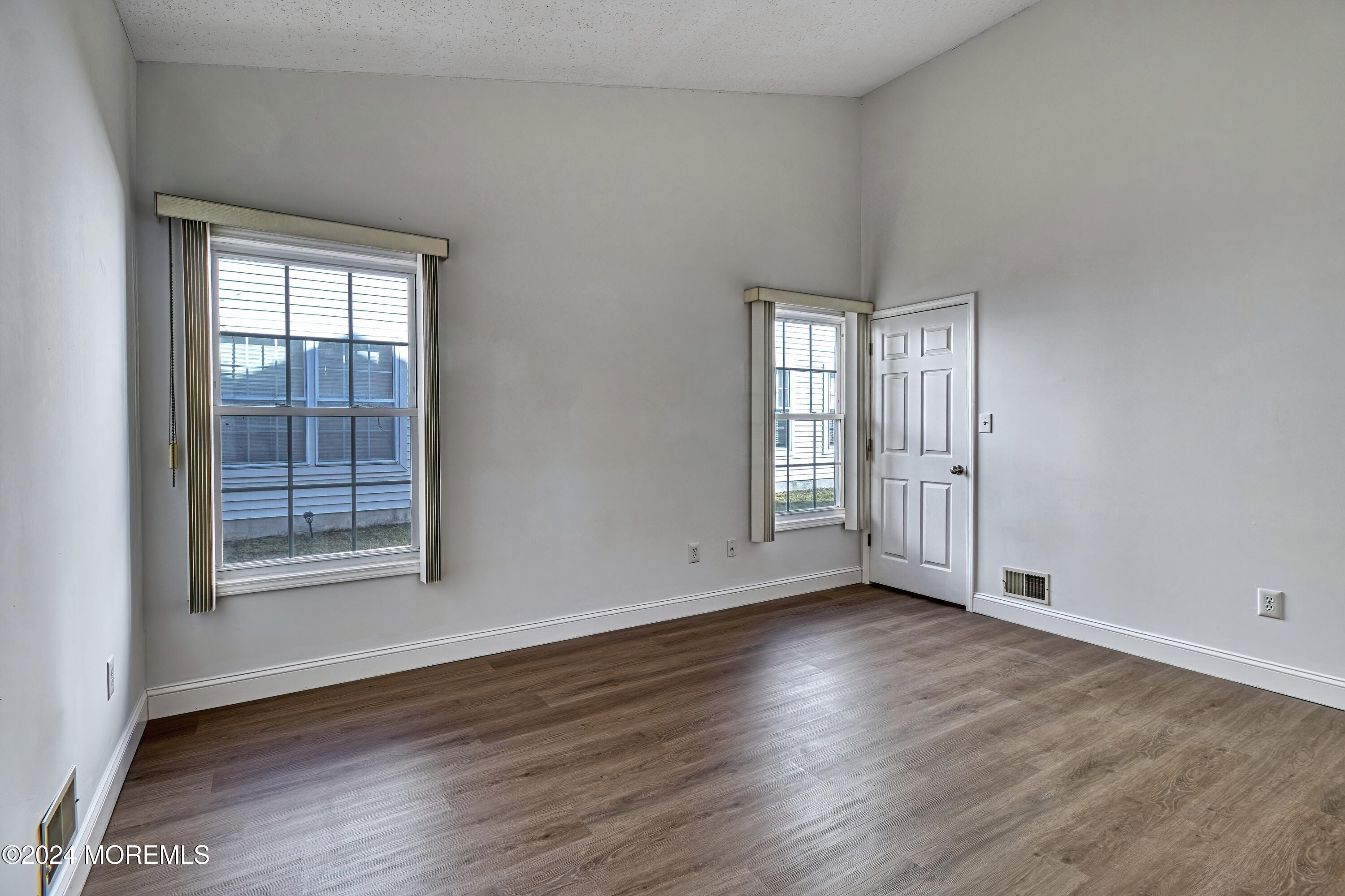 126 Riva Boulevard Brick, NJ 08723 - Photo 13 of 46 19rivablvd126