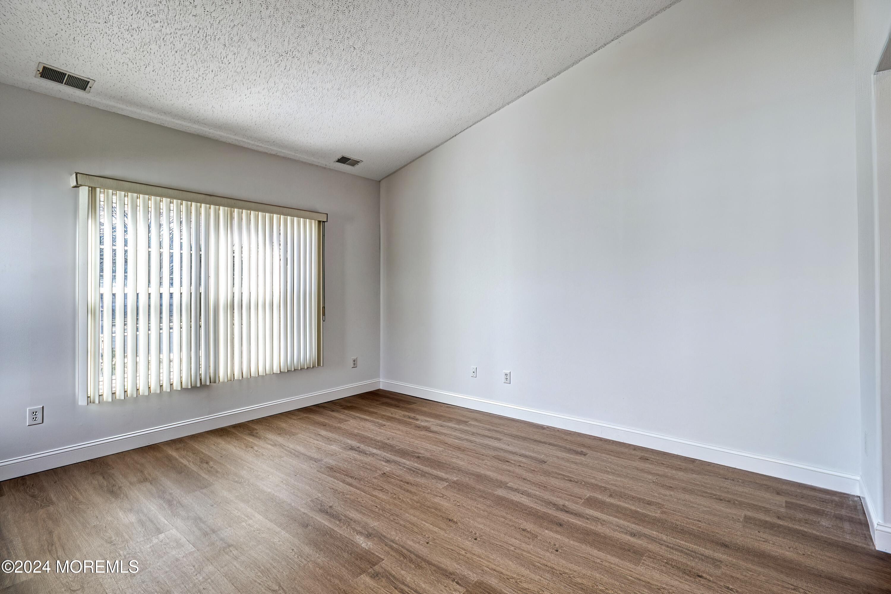 126 Riva Boulevard Brick, NJ 08723 - Photo 29 of 46 42rivablvd126