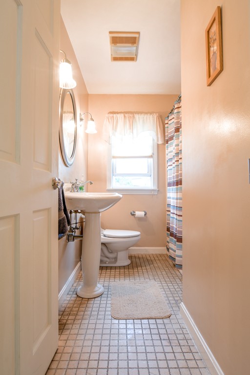 1068 Riverside Drive Methuen, MA 01844 - Photo 13 of 29 Gallery Image 13