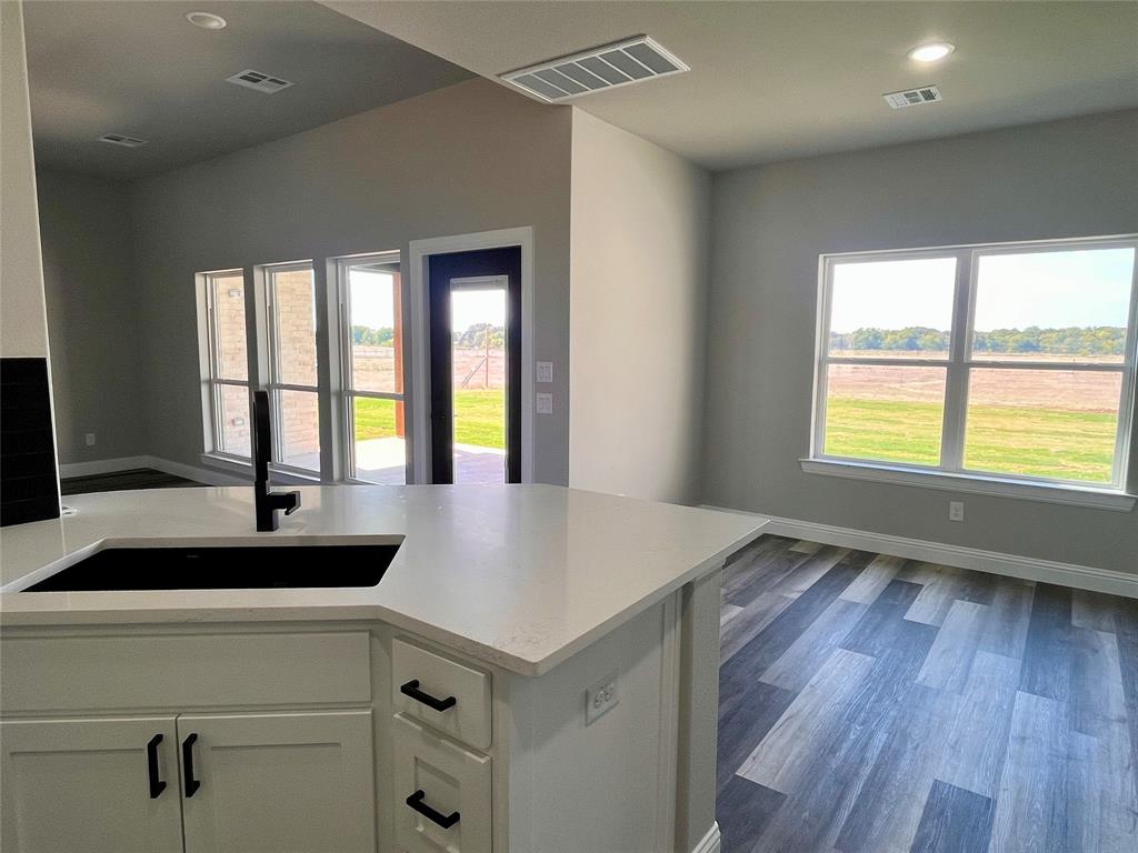 1404 Dixie Road Whitesboro, TX 76273 - Photo 24 of 35