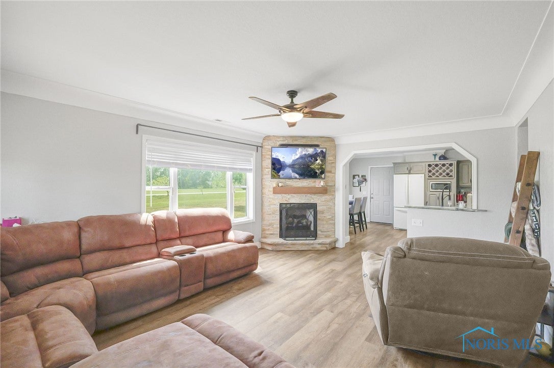 220 South Cousino Road Oregon, OH 43616 - Photo 12 of 46 Gallery Image 12