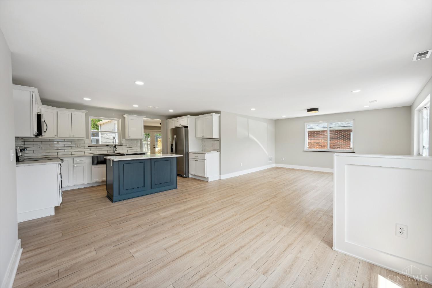 8647 Butler Warren Road West Chester, OH 45069 - Photo 9 of 37 Gallery Image 9