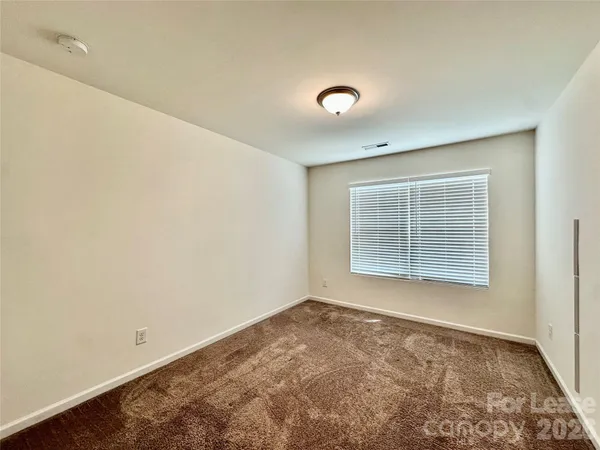 $2,300 | 8116 Ramsburg Drive, Charlotte, NC 28269