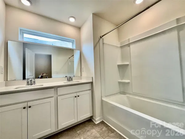 $2,300 | 8116 Ramsburg Drive, Charlotte, NC 28269