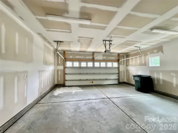 $2,300 | 8116 Ramsburg Drive, Charlotte, NC 28269