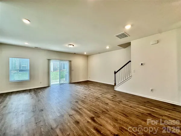 $2,300 | 8116 Ramsburg Drive, Charlotte, NC 28269