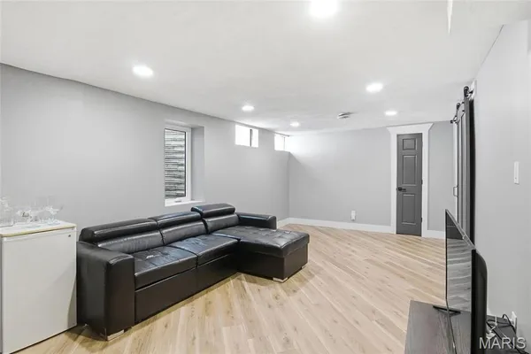 $289,000 | 3024 Caroline Street, St. Louis, MO 63104