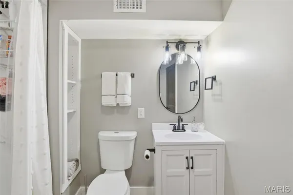 $289,000 | 3024 Caroline Street, St. Louis, MO 63104