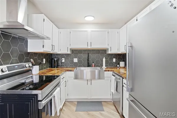 $289,000 | 3024 Caroline Street, St. Louis, MO 63104