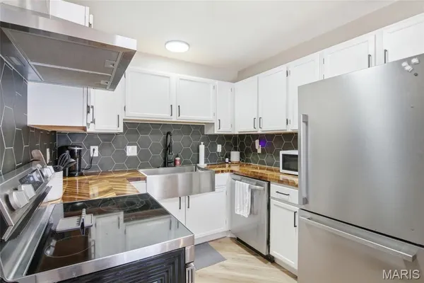 $289,000 | 3024 Caroline Street, St. Louis, MO 63104