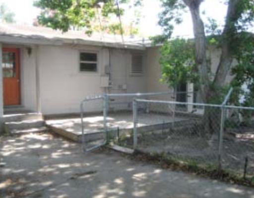 3929 Cott Street Corpus Christi, TX 78411 - Photo 10 of 10 a view of a small yard