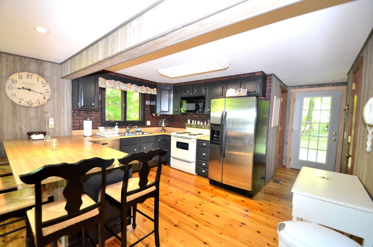 64 Woodchuck Hollow Road Tolland, MA 01034 - Photo 8 of 26 Kitchen-Dining
