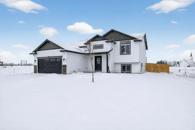 $310,000 | 751 South Street, Paynesville, MN 56362